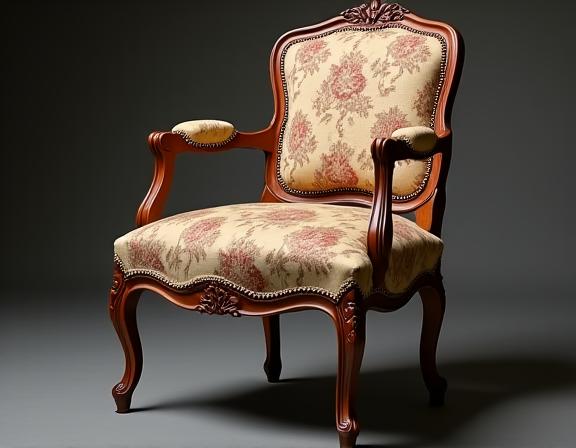 오래된 앤티크 의자가 새롭게 복원된 모습